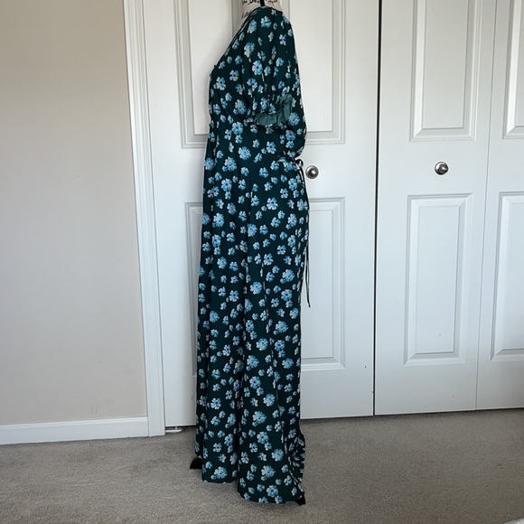 NWT Outerknown Kira Dress Riviera Esalen Bloom Size Medium - Picture 11 of 16